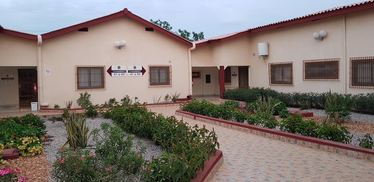 Hotel La Rose Blanche Korhogo Exterior photo